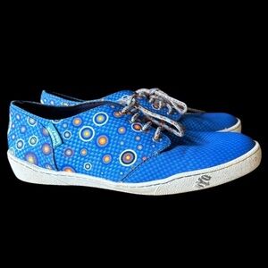 Archery Laces ladies, archer sneaker shoes, very good condition size 8 lace up